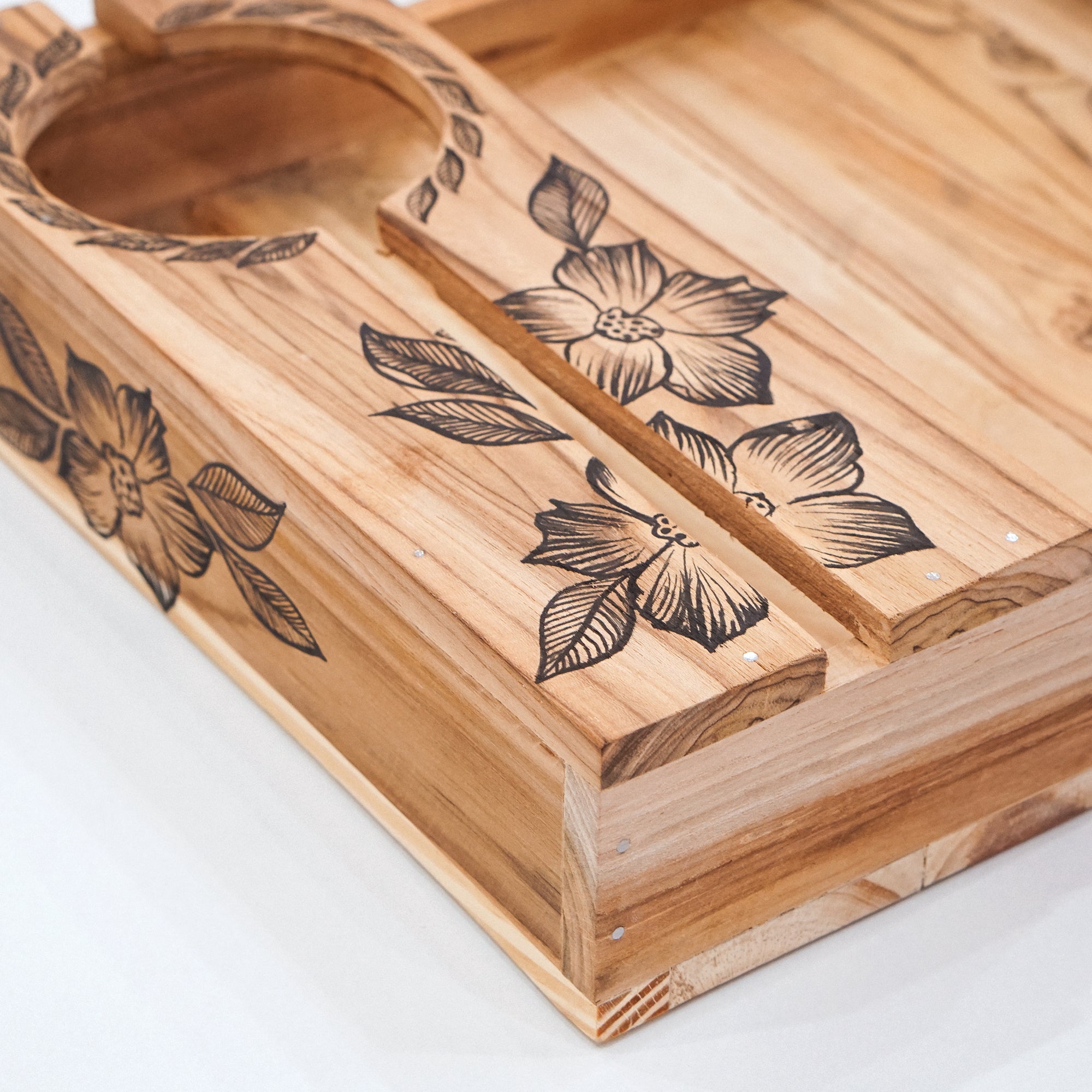 Fiorenza – Elegant Floral Printed Couple Wine Serving Tray