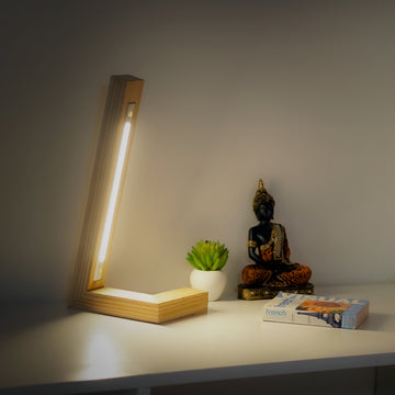 Lunivo – L-Shaped Pine Wood Table Lamp