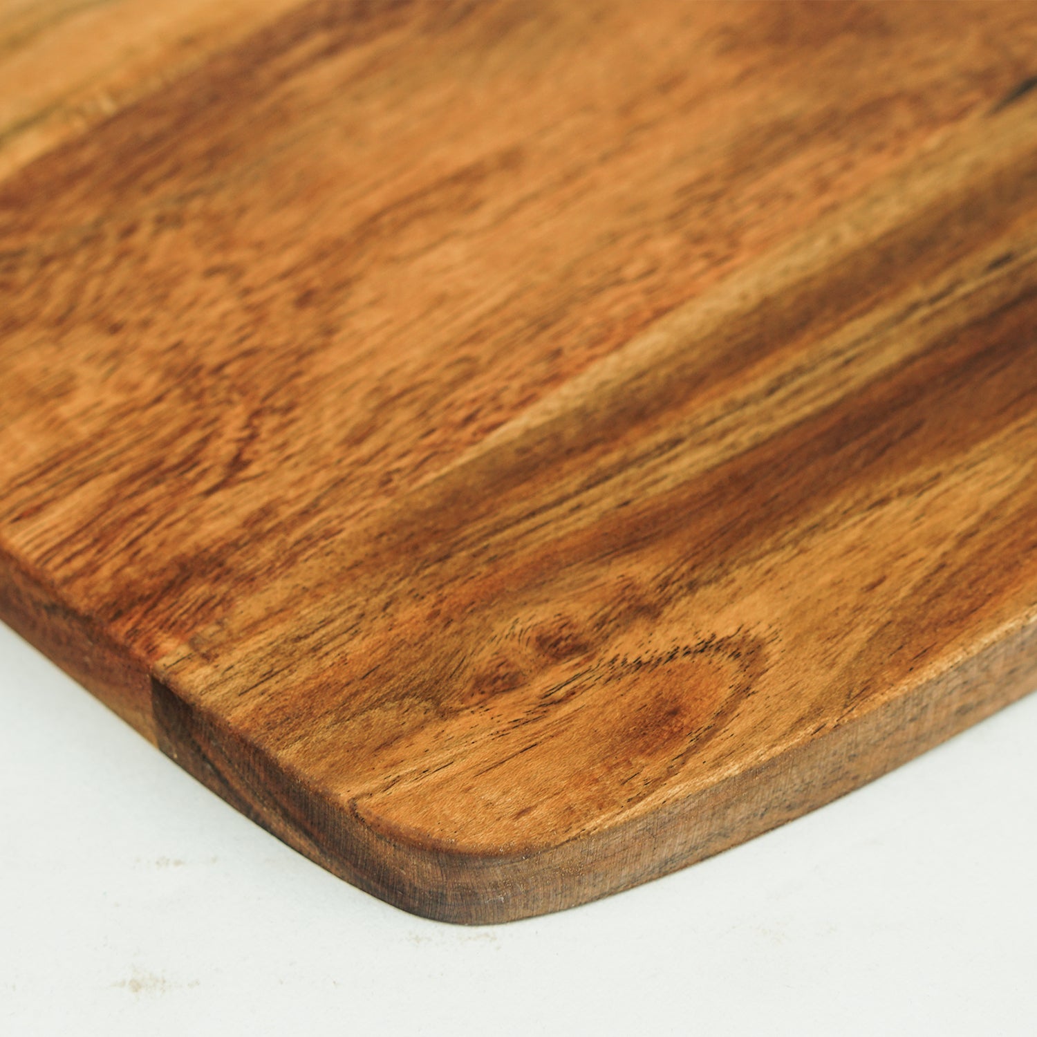 Canary – Acacia Wood Chopping Board with Food-Safe Finish