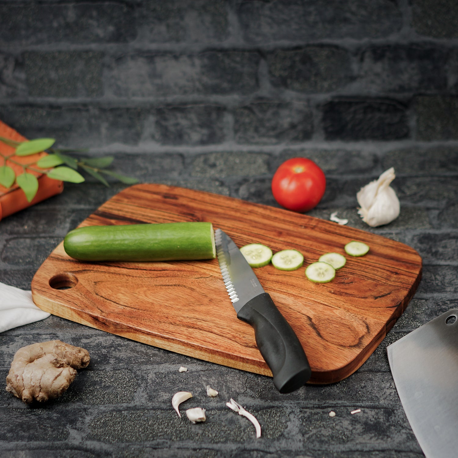 Penguin – Acacia Wood Chopping Board with Food-Safe Finish