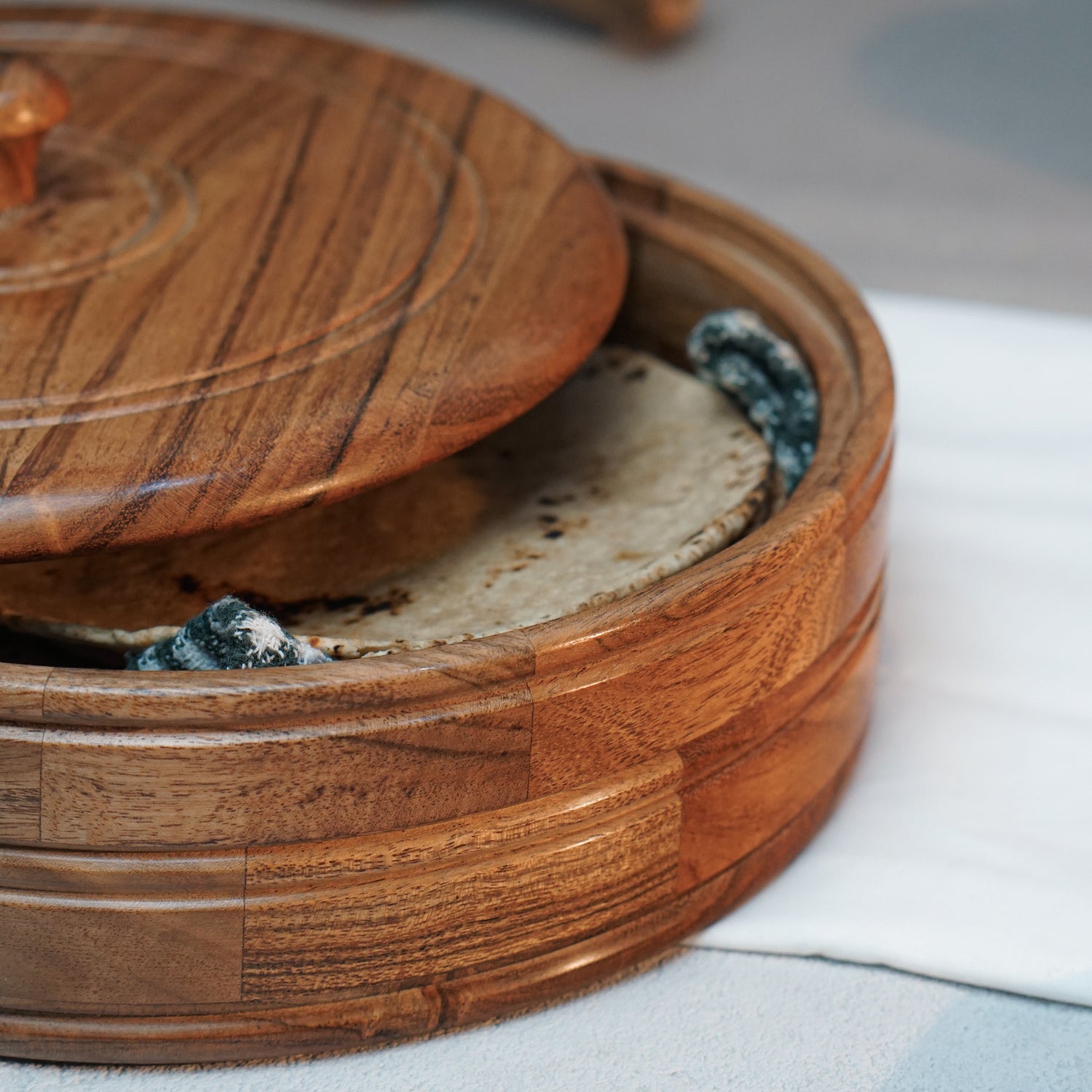 Clara – Acacia Wood Chapati Box