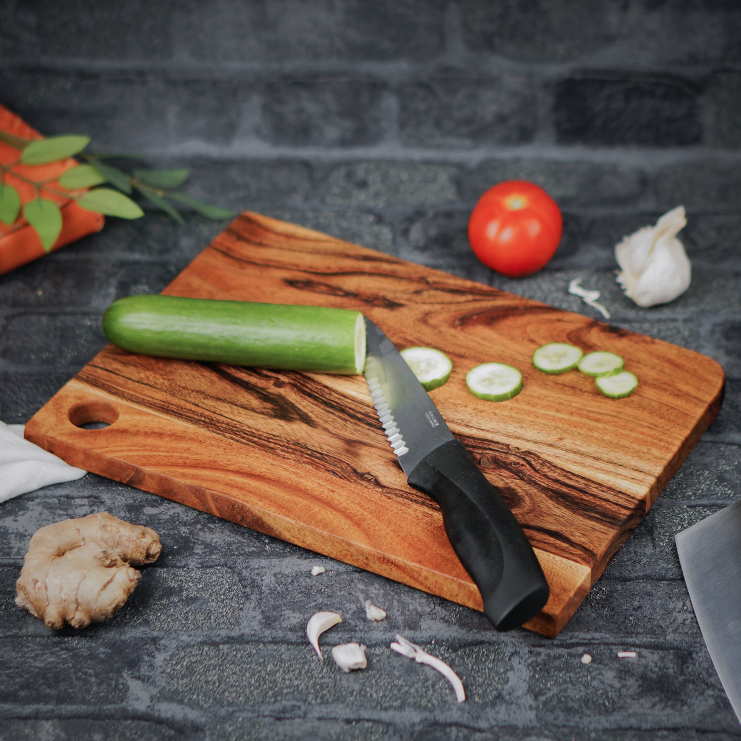 Kiwi – Acacia Wood Chopping Board with Food-Safe Finish