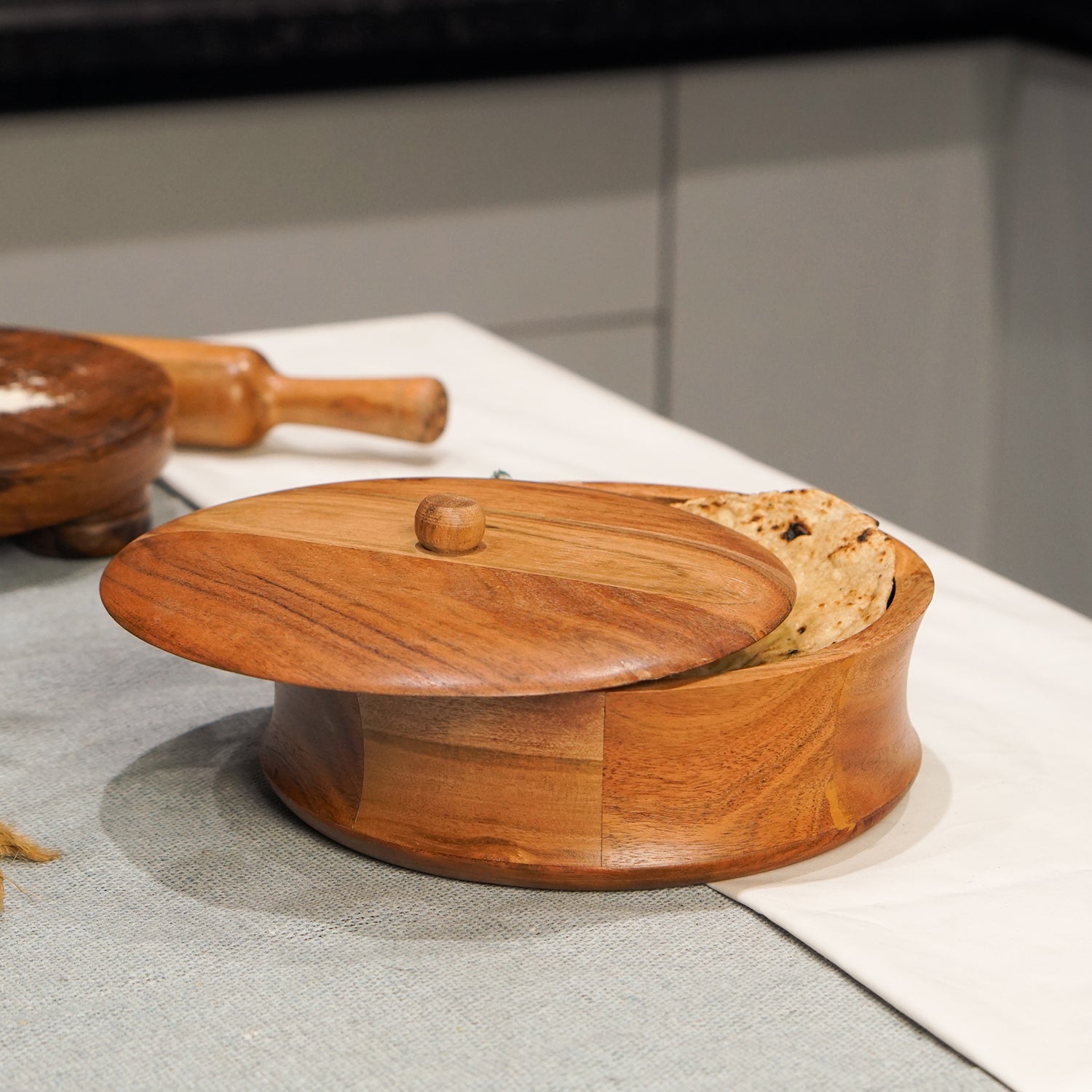 Chloe – Acacia Wood Chapati Box