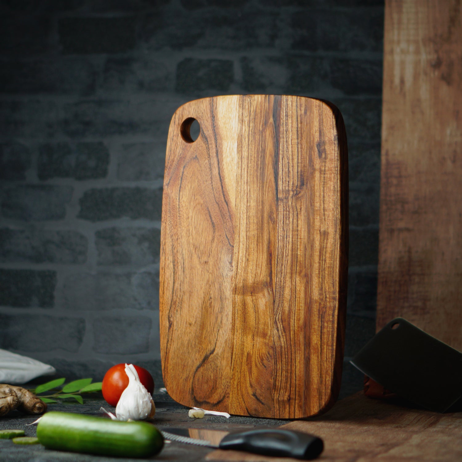 Penguin – Acacia Wood Chopping Board with Food-Safe Finish