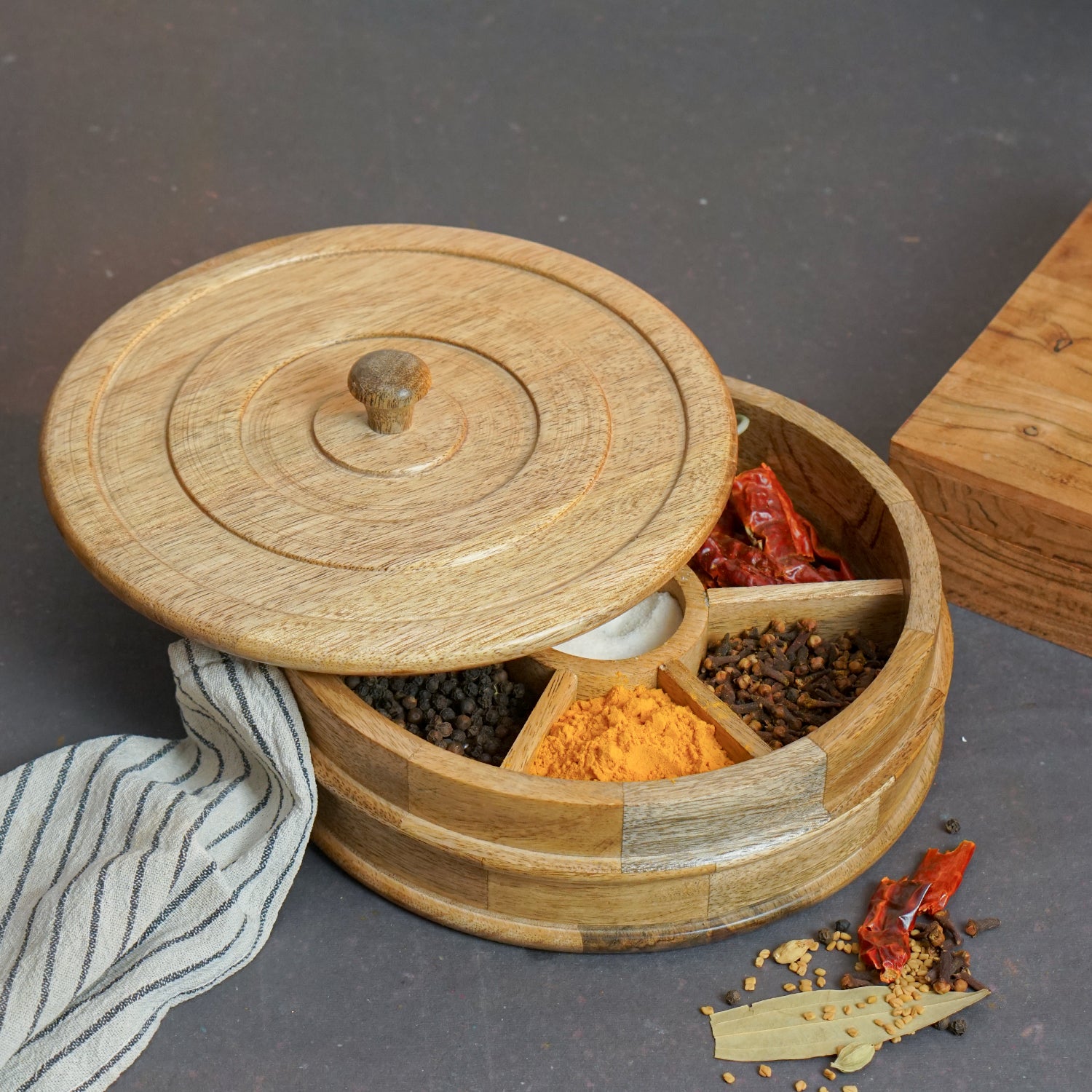 Eddy – Mango Wooden Masala Box with Beautifully Carved Lid