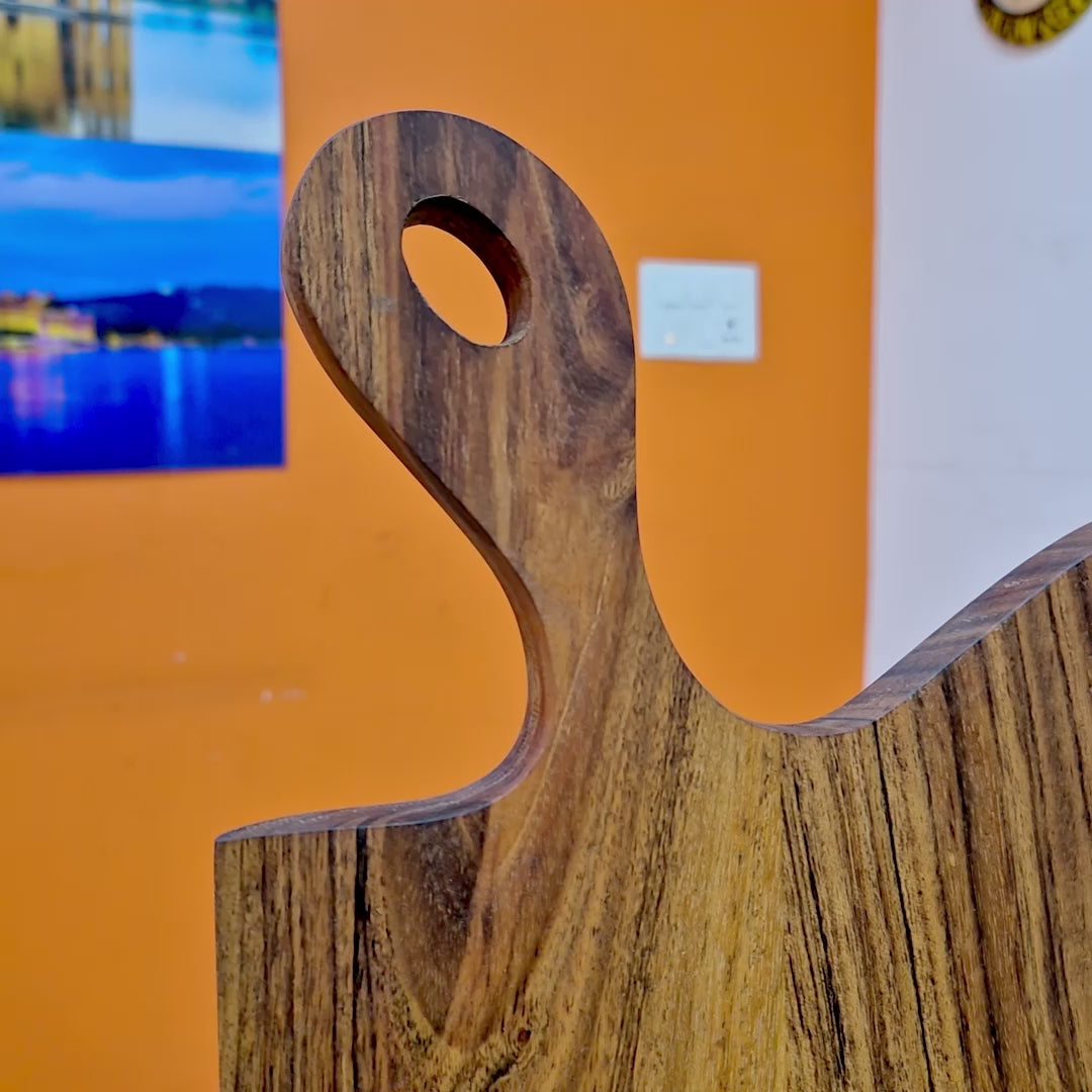 Flamingo – Premium Acacia Wooden Chopping & Serving Board (17x10 Inch)